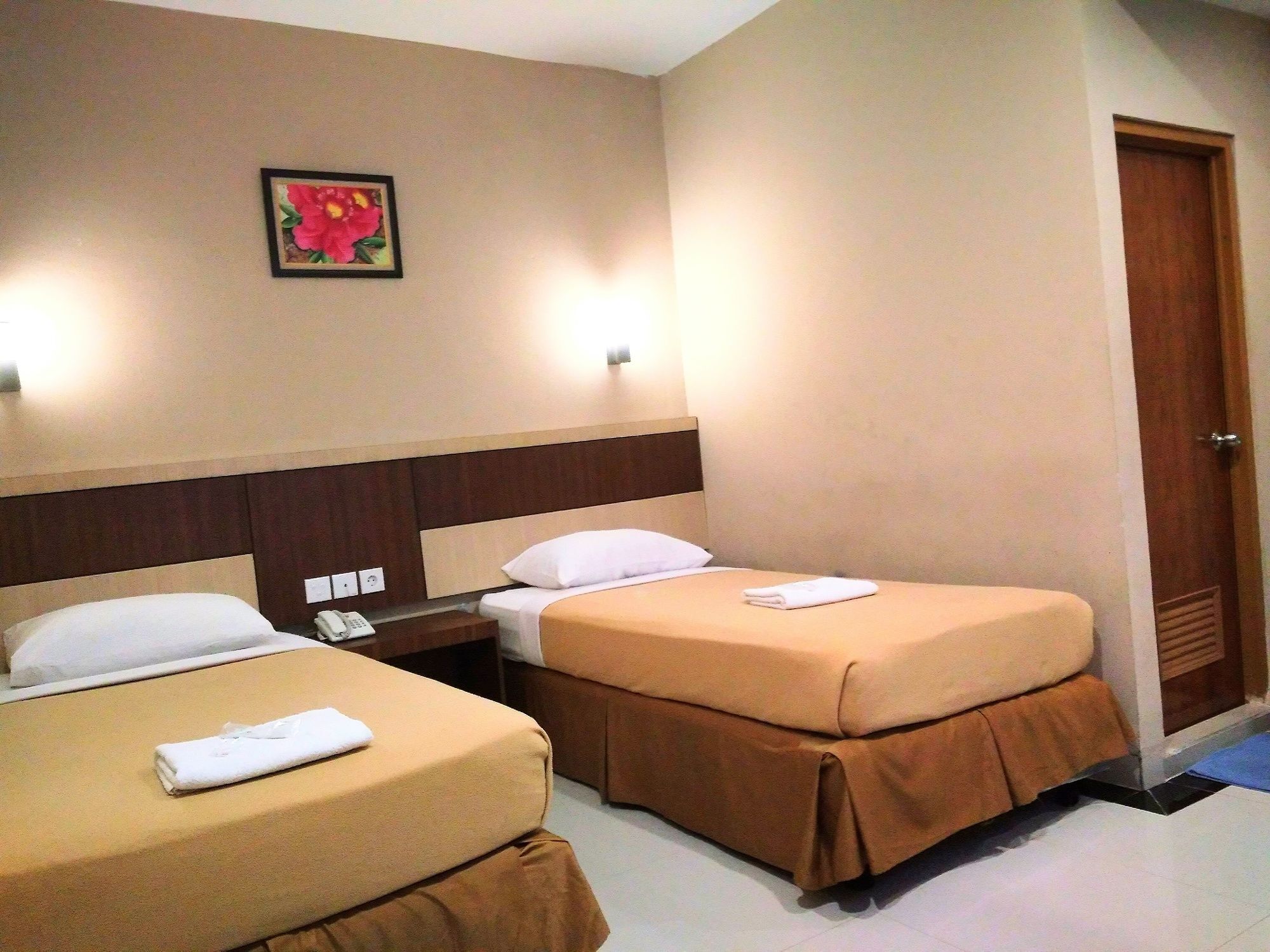Hotel Parma Paus Pekanbaru Exterior foto